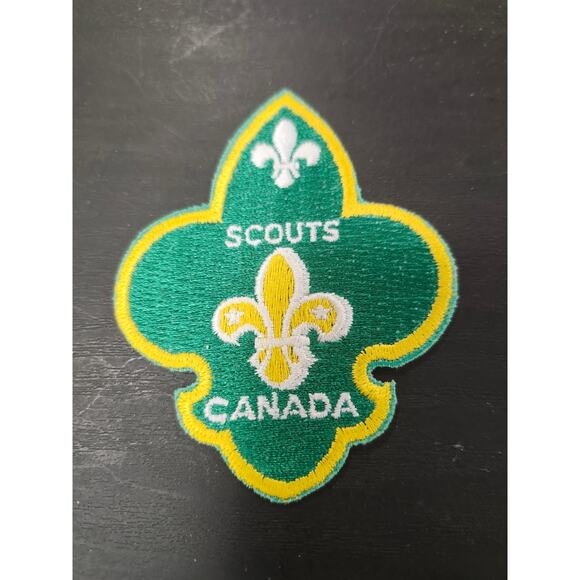 Scouts Canada Green Fleur-de-Lis Patch Embroidered Emblem Badge Uniform Crest - Picture 3 of 3